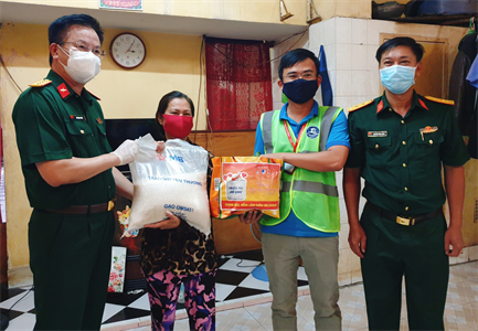 MB trao 90 tấn gạo hỗ trợ Nhân dân TP. Hồ Chí Minh vượt khó chống dịch