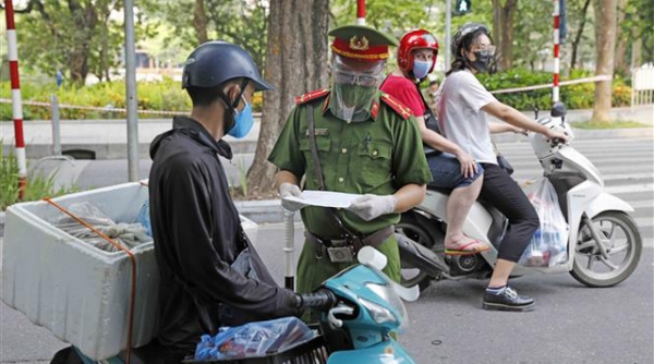 Gần 90% giấy đi đường tại Hà Nội do đơn vị, doanh nghiệp tư nhân cấp