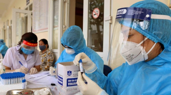 Số ca nhiễm Covid-19 trong nước giảm, Thành phố Hồ Chí Minh dần mở giãn cách