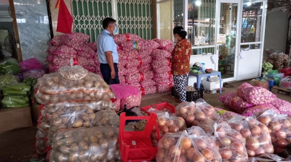 Tiền Giang: Phát hiện 4,2 tấn tỏi xuất xứ Trung Quốc vi phạm nhãn mác