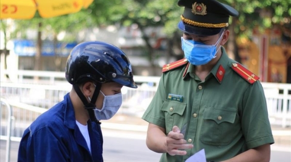 Hà Nội: Không kiểm tra giấy đi đường tại 19 quận, huyện “vùng xanh”
