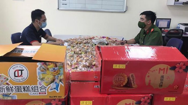 Hà Nội: Thu giữ 5.000 chiếc bánh trung thu không rõ nguồn gốc xuất xứ