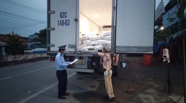 Tiền Giang: Phát hiện gần 2 tấn phụ gia thực phẩm Thái Lan vi phạm nhãn