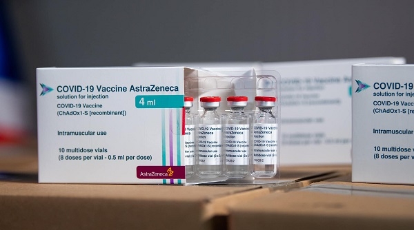 Bàn giao hơn 1,3 triệu liều vaccine AstraZeneca cho Bộ Y tế