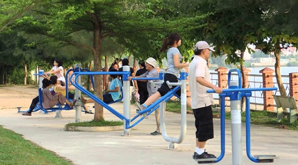 Từ 28/9, Hà Nội cho phép hoạt động trở lại thể dục thể thao ngoài trời, trung tâm thương mại