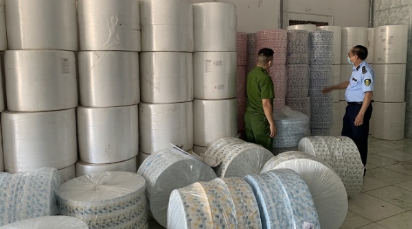 Bắc Ninh: Tịch thu 4 tấn vải không dệt nhập lậu dùng để may khẩu trang