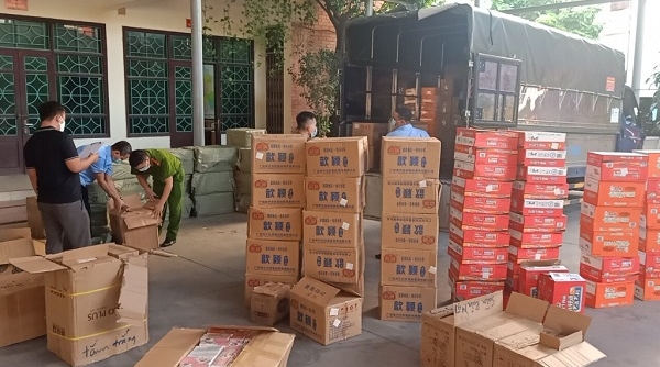 Bắc Ninh: Phát hiện xe tải vận chuyển hơn 4.500 sản phẩm mỹ phẩm nhập lậu