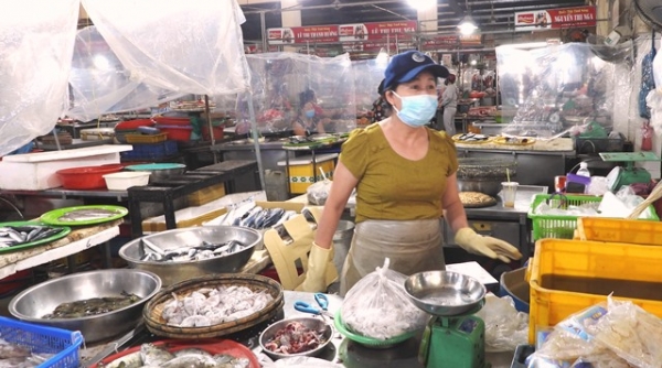Đà Nẵng: Sau 2 ngày nới lỏng các hoạt động trở lại, hàng quán và chợ vẫn vắng khách