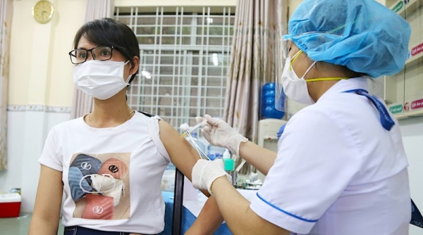 TP.HCM: Gần 3,9 triệu người tiêm đủ 2 mũi vaccine Covid-19