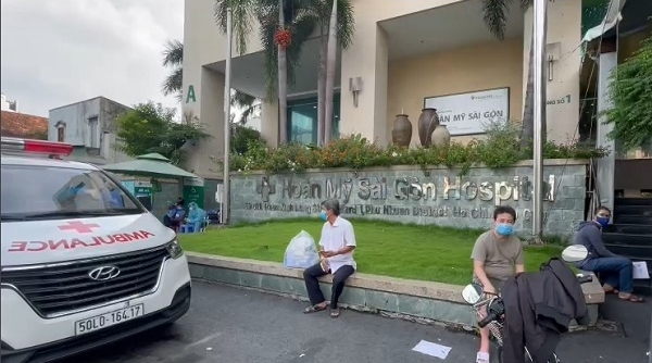 Người dân bức xúc về mức phí xét nghiệm nhanh Covid-19 tại Bệnh viện Hoàn Mỹ - Sài Gòn