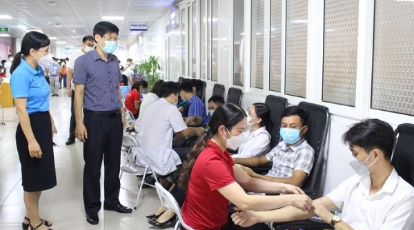 Phú Thọ: Tiếp nhận 372 đơn vị máu tại chương trình hiến máu “Giọt hồng đất Tổ” 2021