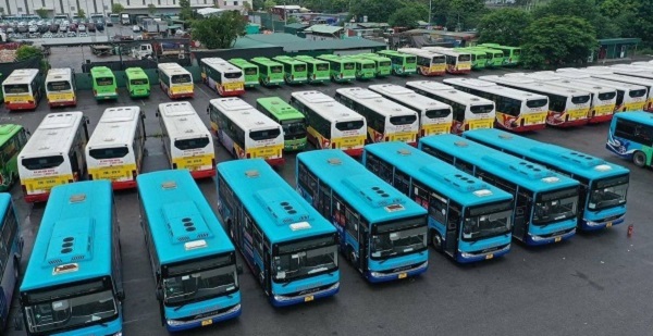 Hà Nội: Đề xuất mở lại hoạt động vận tải hành khách công cộng