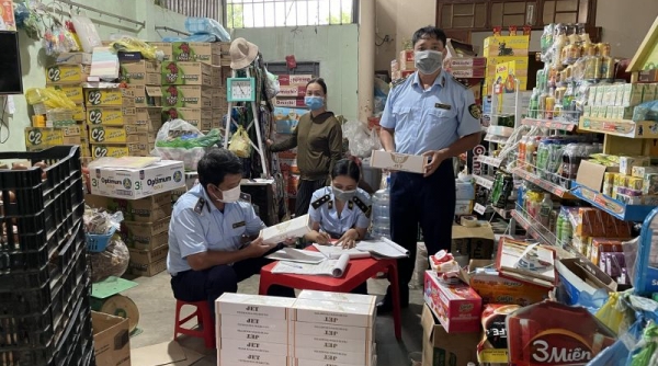 Ninh Thuận: Bày bán thuốc lá nhập lậu, một cửa hàng bị xử phạt 7,5 triệu đồng
