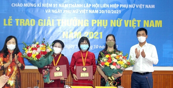 Trao giải thưởng Phụ nữ Việt Nam năm 2021