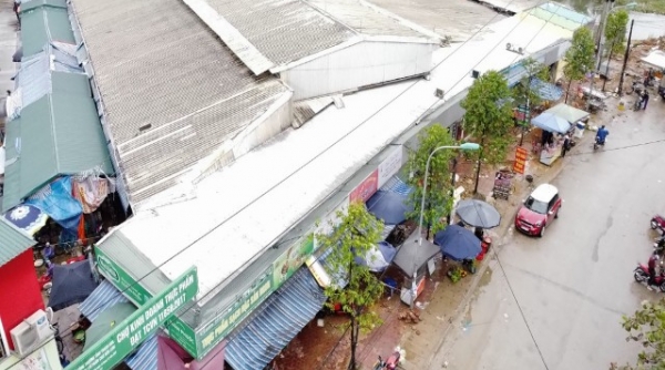 Bỉm Sơn (Thanh Hóa): Xử phạt doanh nghiệp xây dựng hàng loạt ki-ốt không phép rồi cho thuê