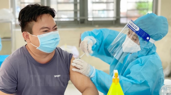 TP. Hồ Chí Minh: 99% dân số đã tiêm mũi 1 vaccine Covid-19
