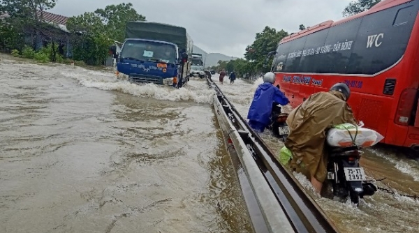 Thừa Thiên Huế: Mưa to, dự kiến nước sông Hương trên báo động 3
