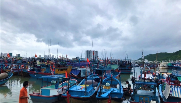Khánh Hòa: Sơ tán dân, cho học sinh nghỉ học để tránh bão
