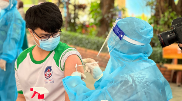 TP. Hồ Chí Minh: Gần 1.700 học sinh đã được tiêm vắc xin Covid-19 an toàn