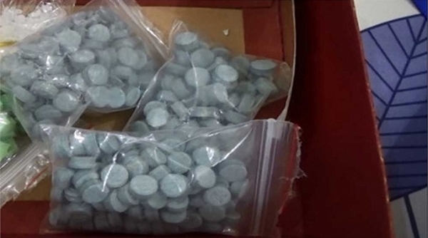 Bắt đối tượng tàng trữ 200 viên ma túy tổng hợp trên cao tốc Bắc Giang - Lạng Sơn