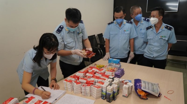 TP. Hồ Chí Minh: Phát hiện hơn 3.000 viên thuốc hỗ trợ điều trị Covid-19 nhập lậu