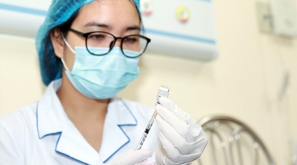 Lào Cai tổ chức tiêm vắc xin phòng Covid-19 cho gần 7.000 học sinh