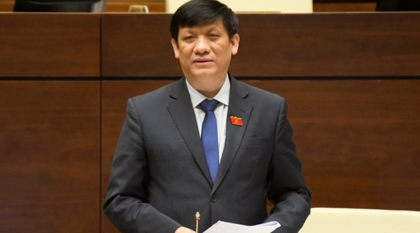Bộ trưởng Bộ Y tế Nguyễn Thanh Long trả lời chất vấn