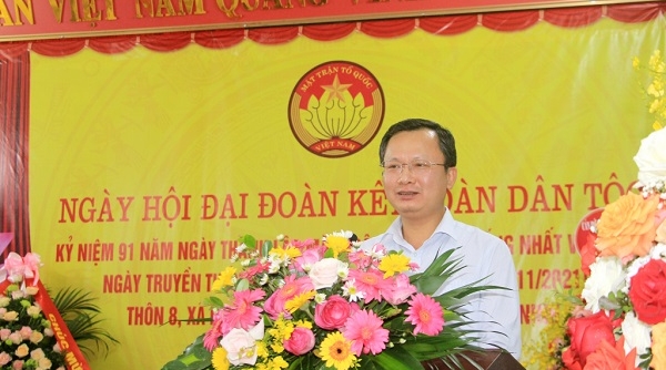 Phó Chủ tịch tỉnh Quảng Ninh Cao Tường Huy dự Ngày hội Đại đoàn kết tại Vân Đồn