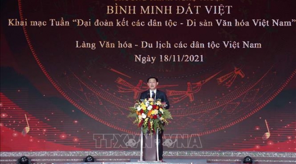 Chủ tịch Quốc hội dự khai mạc Tuần 'Đại đoàn kết dân tộc - Di sản văn hóa Việt Nam'