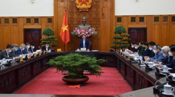 Thủ tướng Chính phủ Phạm Minh Chính: Muốn có vaccine, chúng ta phải "đi bằng hai chân"