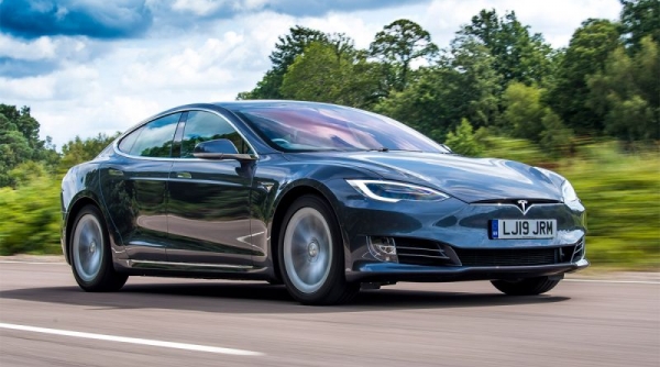Lỗi túi khí, Tesla triệu hồi hơn 7.000 xe Model S, Model X