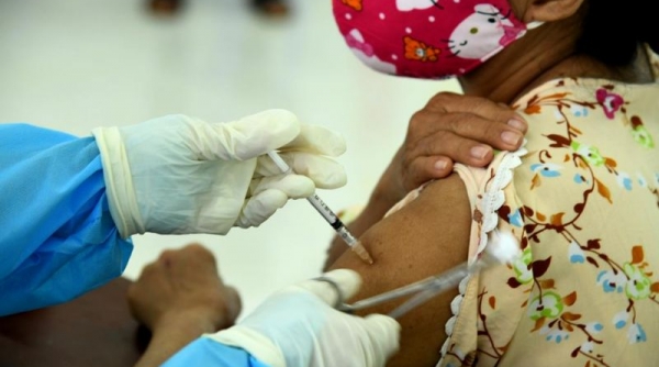 Đồng Tháp tăng cường tiêm vaccine cho bệnh nhân điều trị nội trú và thân nhân