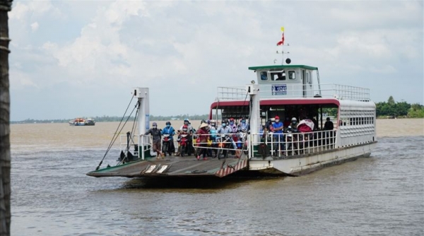 Các bến khách ngang sông từ Đồng Tháp đi thành phố Cần Thơ hoạt động trở lại