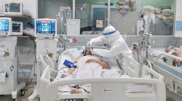 Tính đến sáng 03/12, Việt Nam có 6.600 bệnh nhân Covid-19 nặng đang điều trị