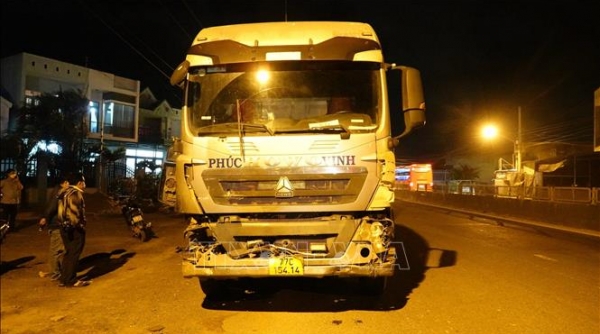 Bình Định: Tạm giữ lái xe đầu kéo làm 2 người tử vong, 17 người bị thương
