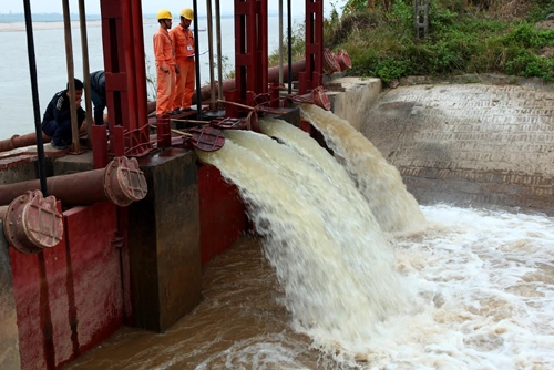 EVN sẵn sàng xả nước từ các hồ thủy điện phục vụ đổ ải vụ Đông Xuân 2022