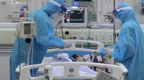 Bệnh nhân nhiễm biến chủng Omicron đầu tiên ở Việt Nam được ra viện