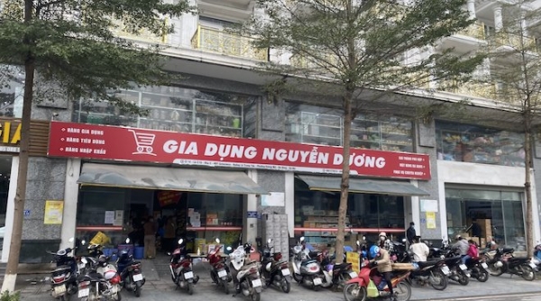 "Mục sở thị" hai tổng kho hàng gia dụng, bán đồ không tem nhãn, không rõ nguồn gốc xuất xứ tại Hà Nội