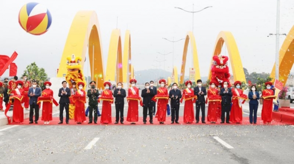Thủ tướng Phạm Minh Chính dự lễ khánh thành 02 công trình trọng điểm của tỉnh Quảng Ninh