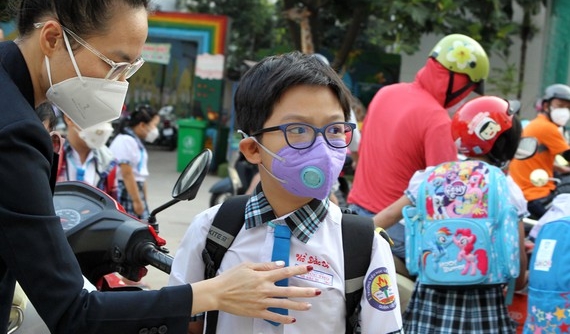 TP. Hồ Chí Minh: Các khoản thu sẽ được thông báo công khai đến từng phụ huynh học sinh