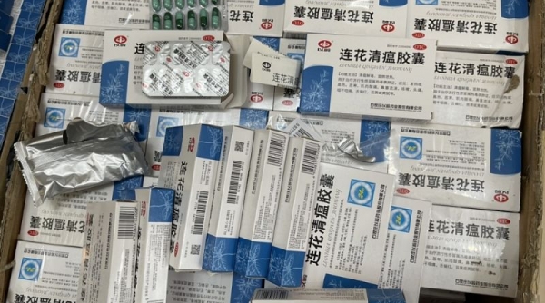 Thu giữ hơn 3.000 hộp thuốc hỗ trợ điều trị Covid-19 tại Hà Nội