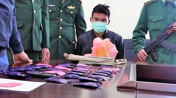 Thanh Hóa: Bắt giữ đối tượng vận chuyển 6.000 viên ma túy tổng hợp