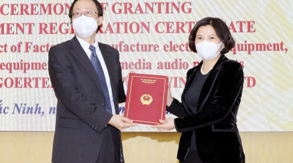 Bắc Ninh trao Giấy chứng nhận đầu tư dự án mở rộng cho Công ty TNHH Goertek Vina