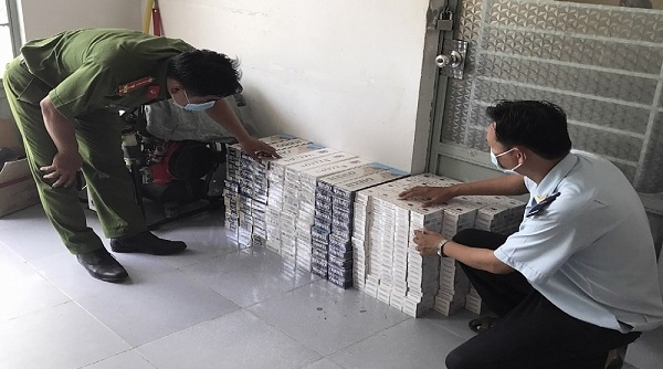 Hải quan Đồng Tháp thu giữ 1.300 bao thuốc lá lậu
