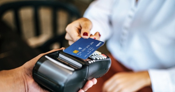 Thẻ tín dụng nội địa đang lưu hành tại Việt Nam gần đạt mốc 500.000 thẻ