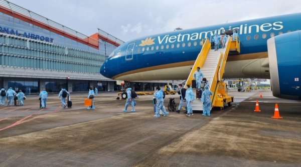 Hàng không Việt bứt phá sau mở cửa du lịch