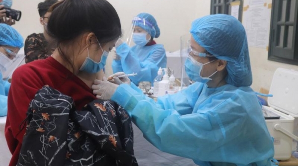 Nhận 72.700 liều vaccine Moderna: Hà Nội sẽ tiêm cho học sinh lớp 6 từ 17/04