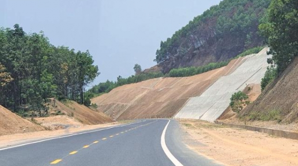 Cao tốc La Sơn - Tuý Loan chính thức đưa vào khai thác