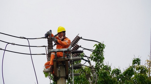PC Quảng Ninh: Đóng điện đưa vào sử dụng 12 công trình chống quá tải, 56 hạng mục sửa chữa lớn