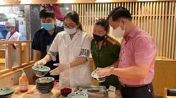 Hà Nội ra quân kiểm tra công tác an toàn thực phẩm trên địa bàn quận Ba Đình